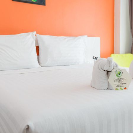 The Frutta Boutique Hotel Patong Buitenkant foto