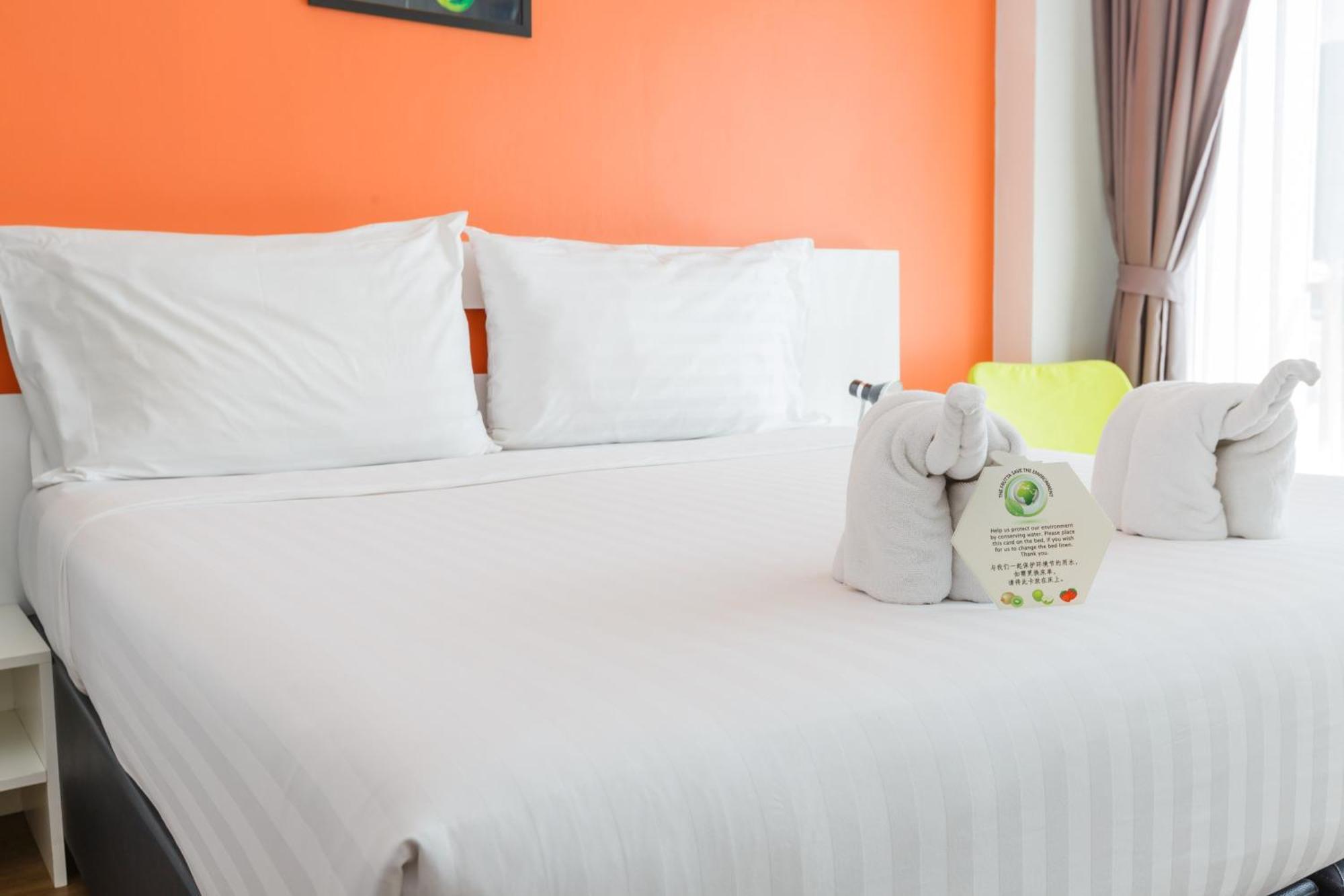 The Frutta Boutique Hotel Patong Buitenkant foto