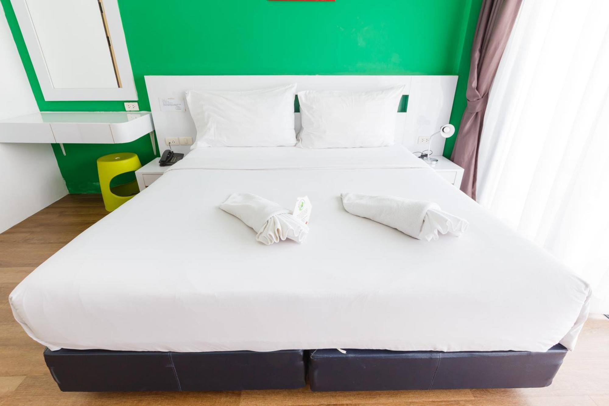 The Frutta Boutique Hotel Patong Buitenkant foto