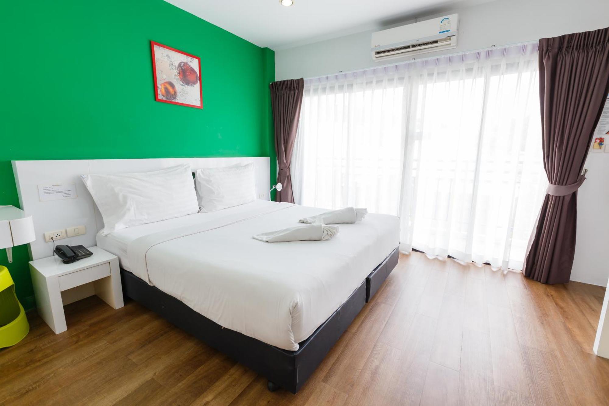 The Frutta Boutique Hotel Patong Buitenkant foto