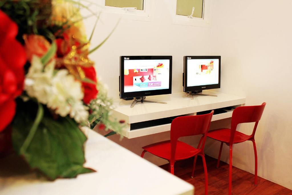 The Frutta Boutique Hotel Patong Buitenkant foto